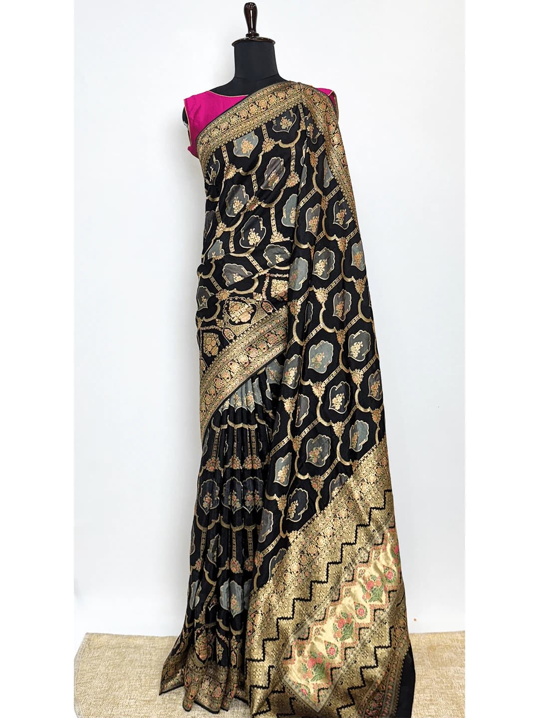 Pashmina Saree - Black Colour - QS207868