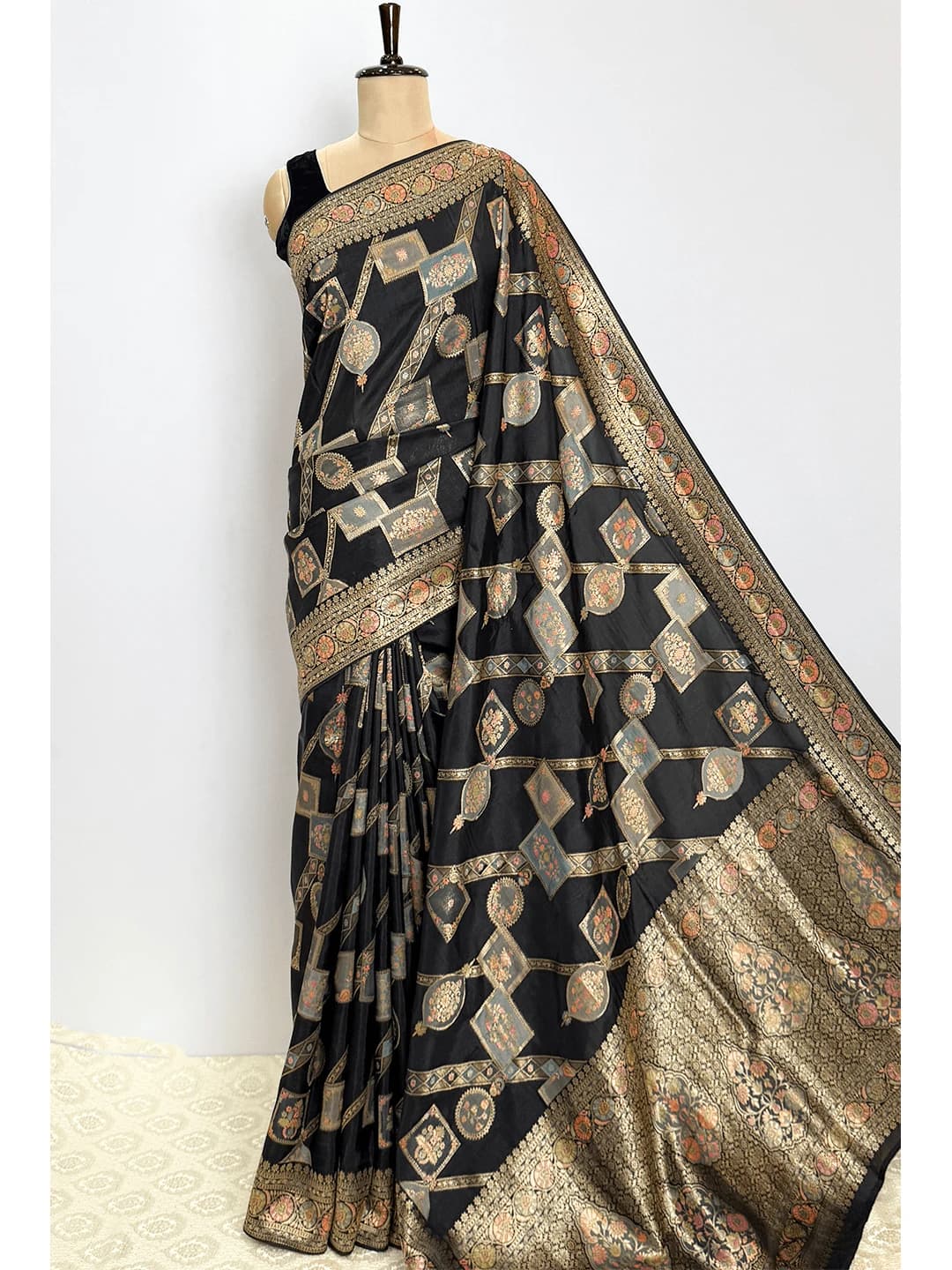 Pashmina Printed Banarasi Crape saree - Black Colour - QS218577