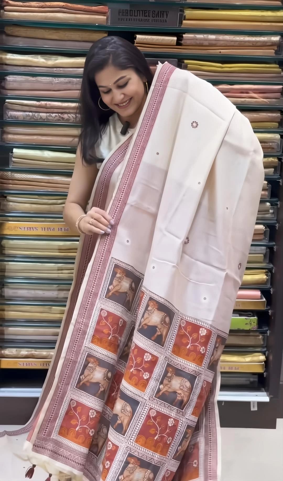 Semi Linen Handloom Saree Beige with Pichwai Print QS267319