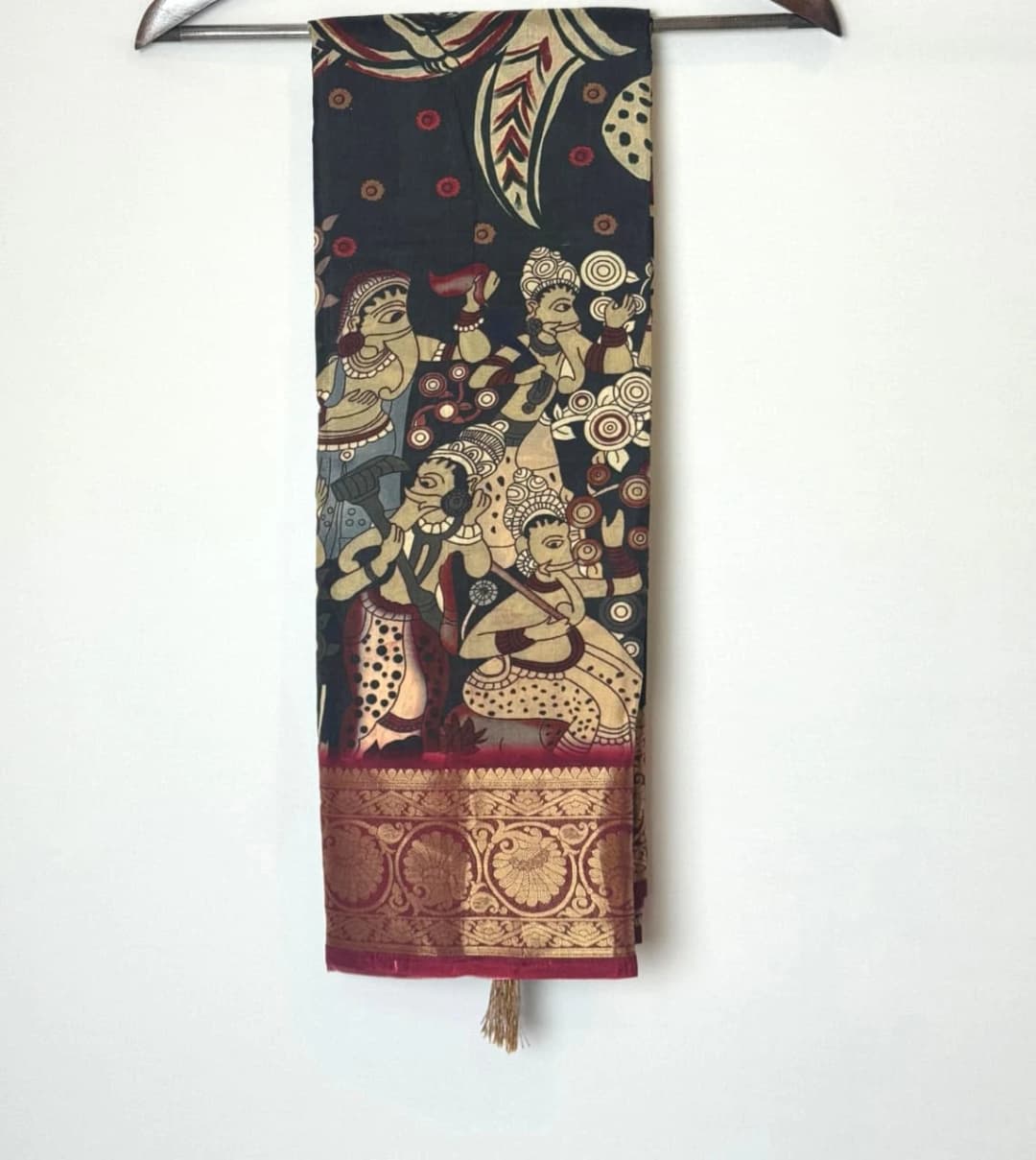 Kalamkari Saree Artistic Black Saree with Mythological Narrative Print & Temple Border QS260949